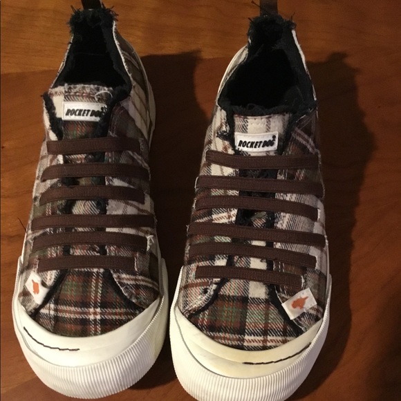 rocket dog plaid shoes